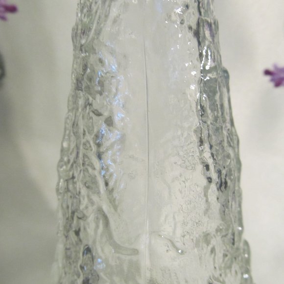 Vintage Libbey Of Canada Clear Glass Embossed Leaf Bud Vase 9" - Picture 14 of 15